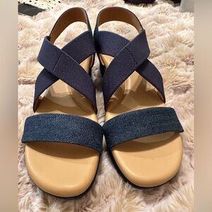 Easy Spirit Wedges. NWOT